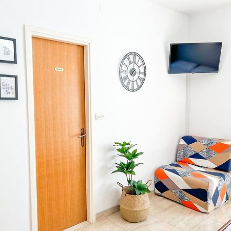 Apartment Holiday Makarska Exterior foto